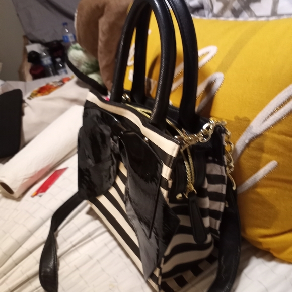 Purse - Picture 6 of 8